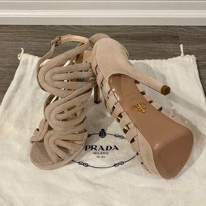 Authentic Gorgeous comfortable prada heels